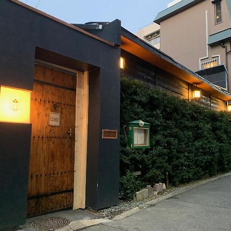 Отель Gasthaus44 Higashimikuni Осака Экстерьер фото
