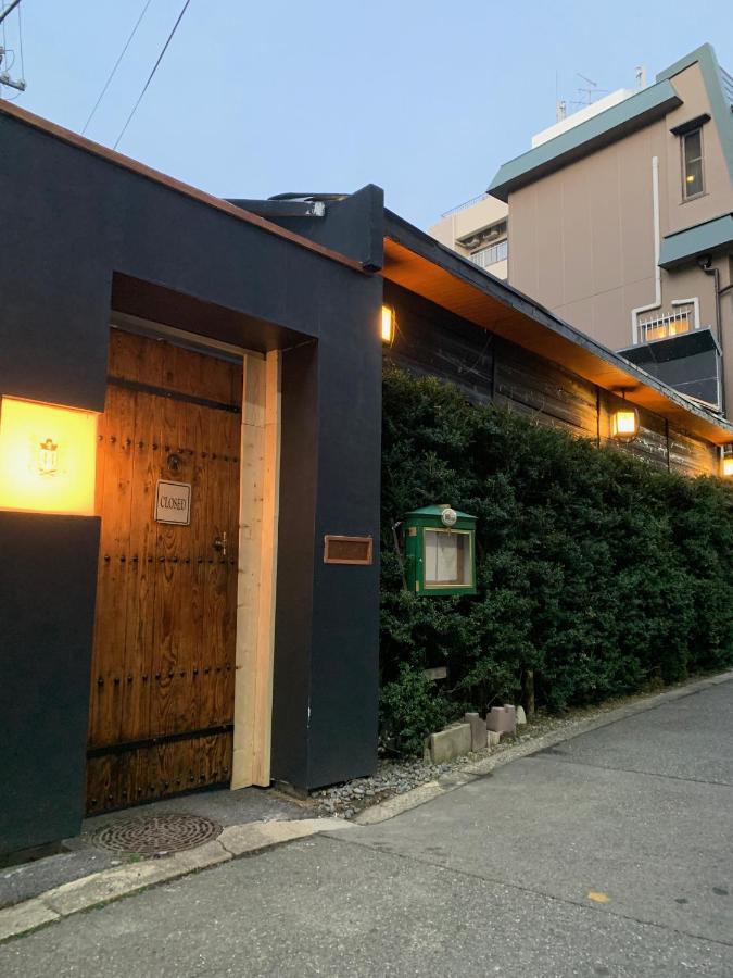 Отель Gasthaus44 Higashimikuni Осака Экстерьер фото
